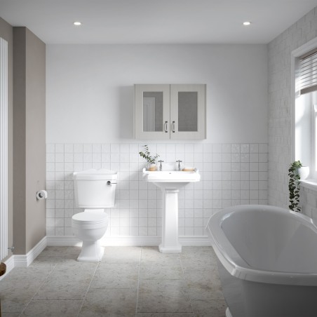 Legend Close Coupled Toilet Pan with Cistern and Toilet Seat